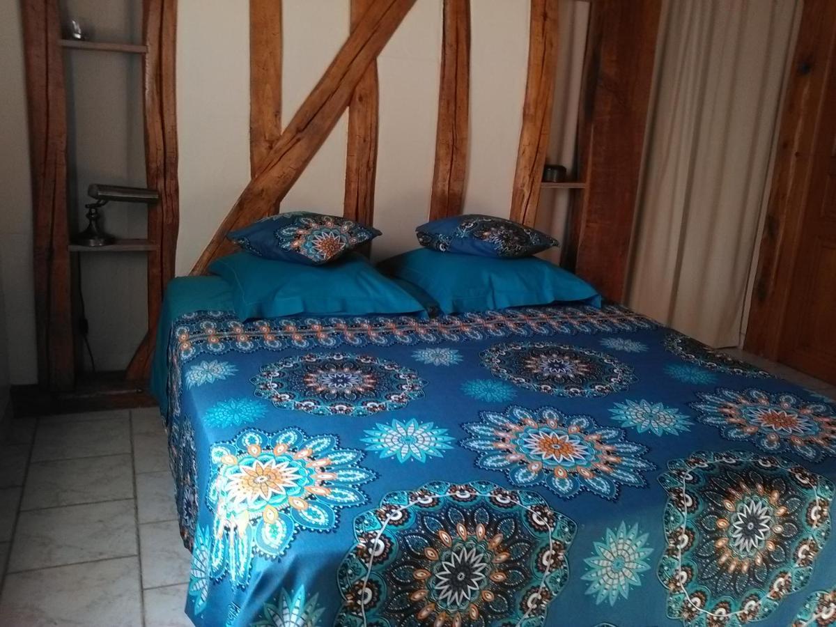 Chambre D'Hotes Des P'Tits Bonheurs Dosches Eksteriør bilde